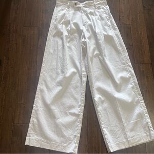 Banana Republic White Linen-Blend Wide-Leg Pleated Trousers (Style #851121). NWT
